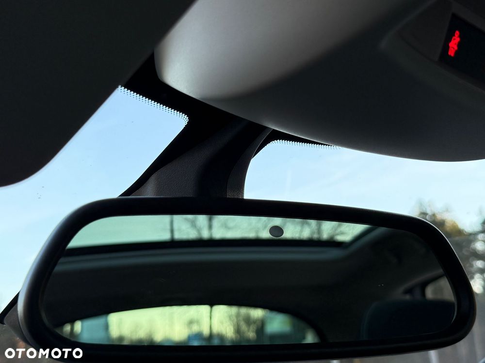 Citroën C4 e-HDi 115 Exclusive - 16