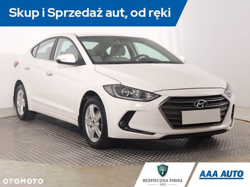 Hyundai Elantra - 3