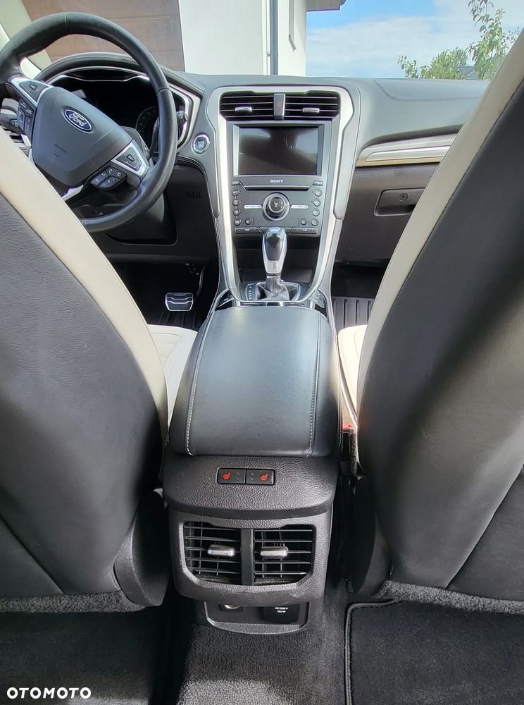 Ford Mondeo Vignale 2.0 TDCi Bi-Turbo PowerShift - 24