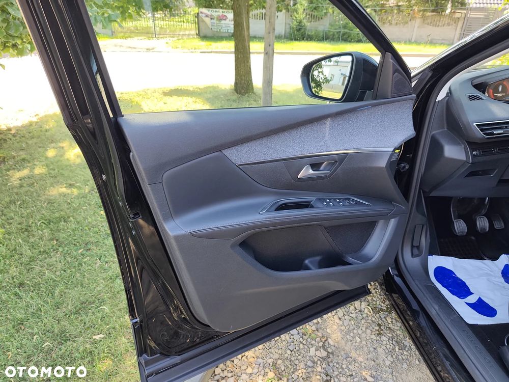Peugeot 5008 BlueHDi 130 Allure - 17