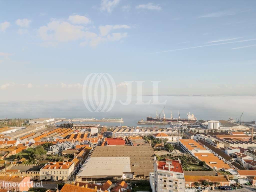 Armazém/Moradia, em Marvila, Lisboa - Grande imagem: 2/13