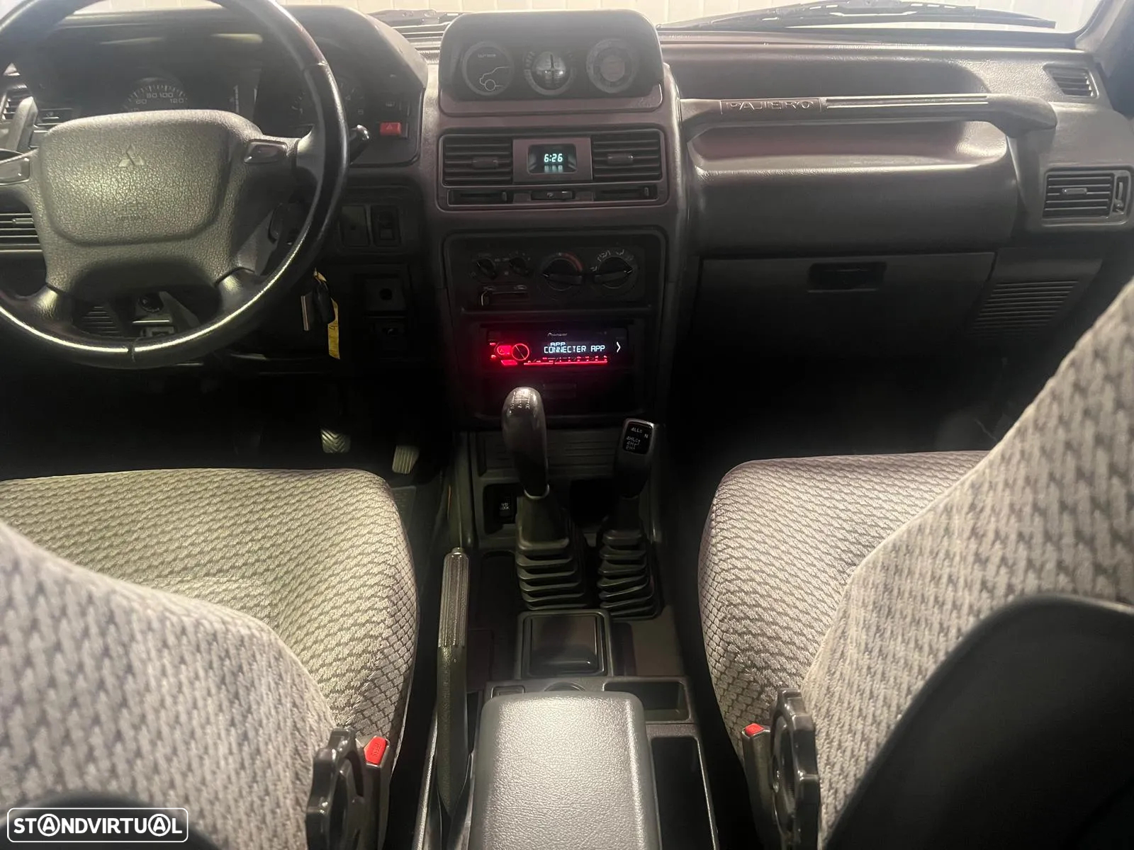 Mitsubishi Pajero 2.8 TD GLS - 8