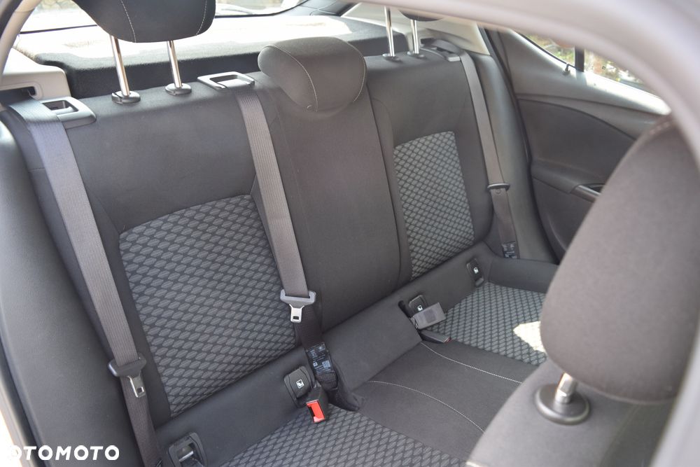 Opel Astra 1.6 CDTI Enjoy S&S - 24