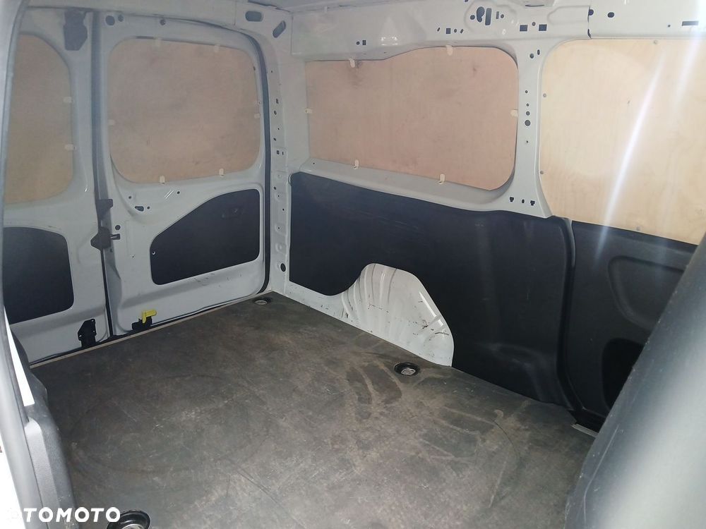 Toyota PROACE CITY - 13
