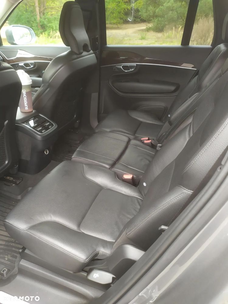 Volvo XC 90 T6 AWD Momentum 7os - 23