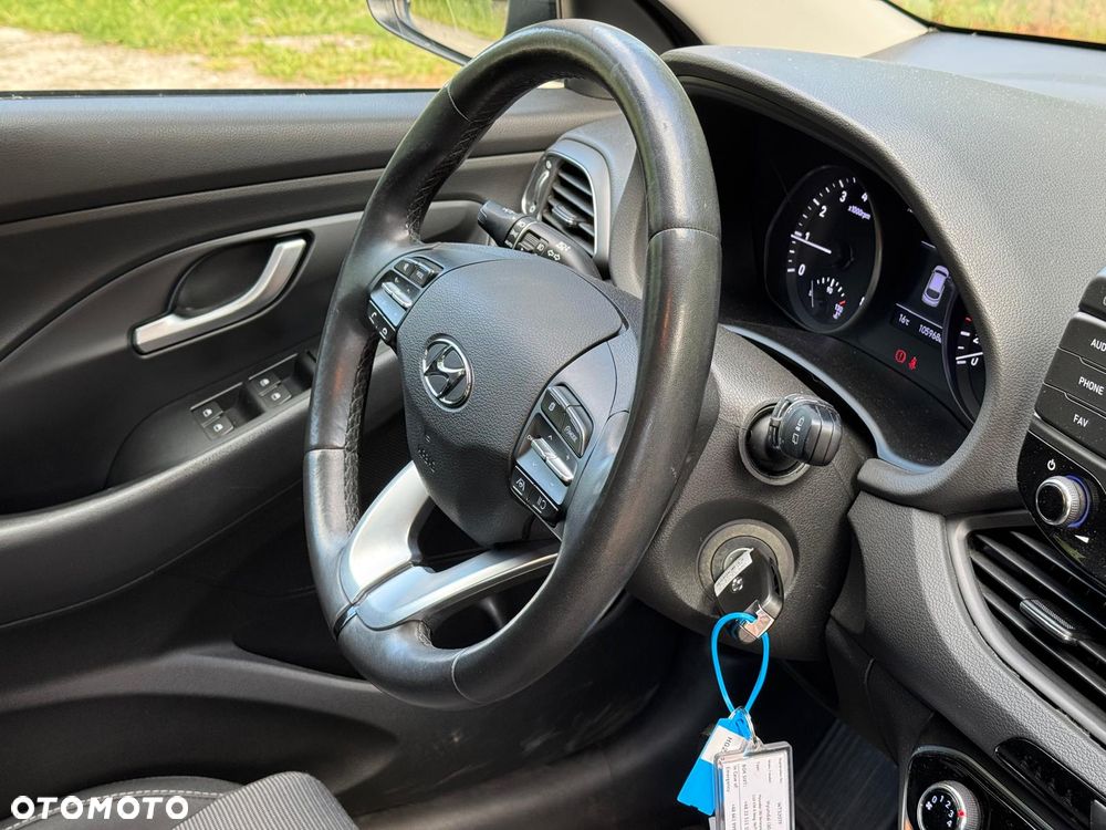 Hyundai i30 1.5 DPI Modern - 16