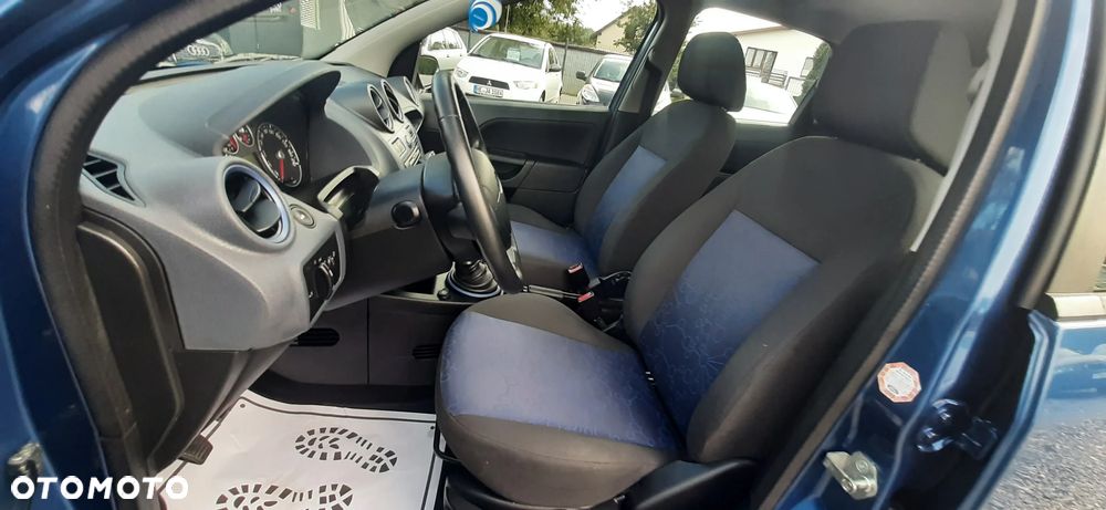 Ford Fiesta - 22