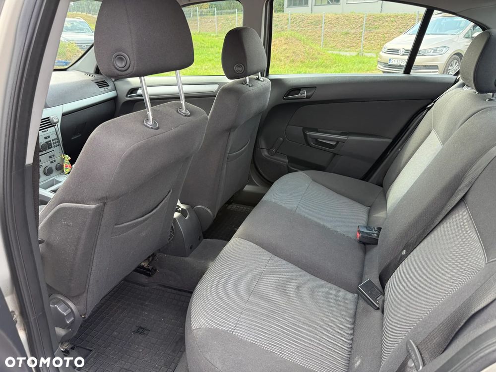 Opel Astra III 1.6 Enjoy - 17