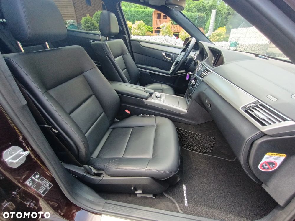 Mercedes-Benz Klasa E 300 CDI DPF BlueEFFICIENCY 7G-TRONIC Avantgarde - 38