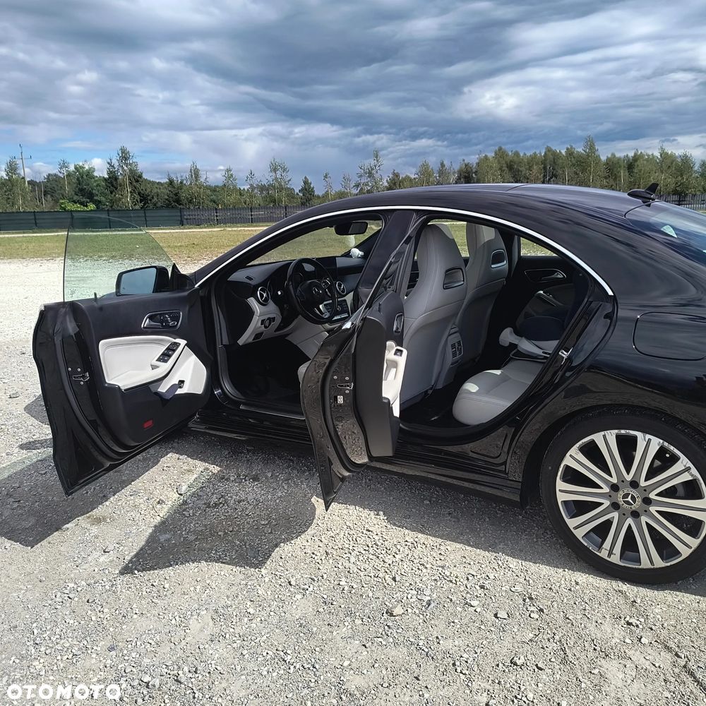 Mercedes-Benz CLA 250 7G-DCT - 9