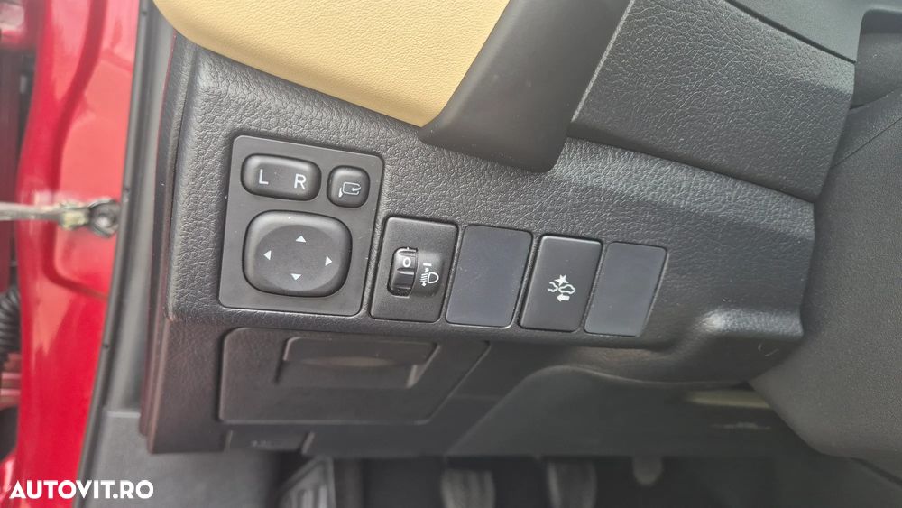 Toyota Corolla 1.6 Valvematic Anniversary - 16