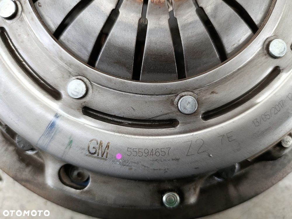 SPRZĘGŁO KOMPLETNE OPEL CORSA E 55594657 55565534 366190010   VALEO 1.2 - 3