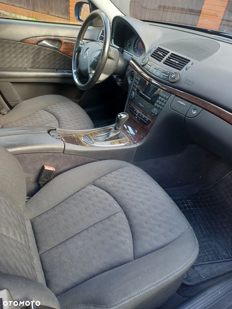 Mercedes-Benz Klasa E - 8