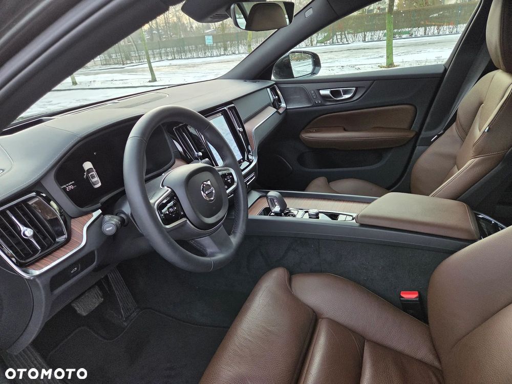 Volvo S60 B5 B AWD Ultimate Dark - 10