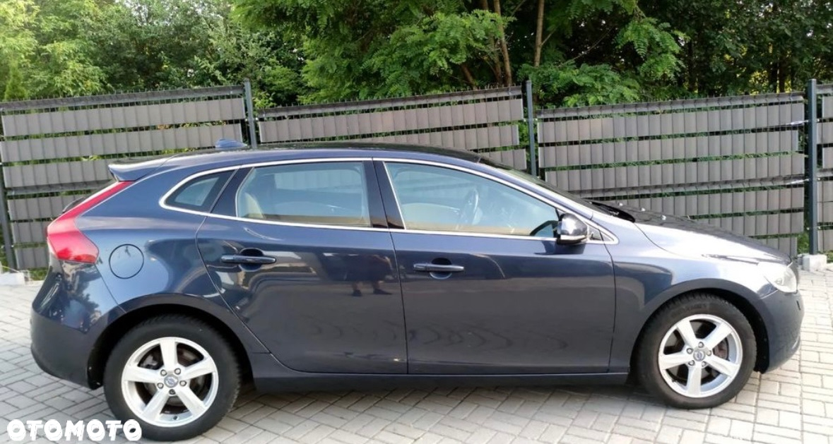 Volvo V40 D3 Momentum - 5