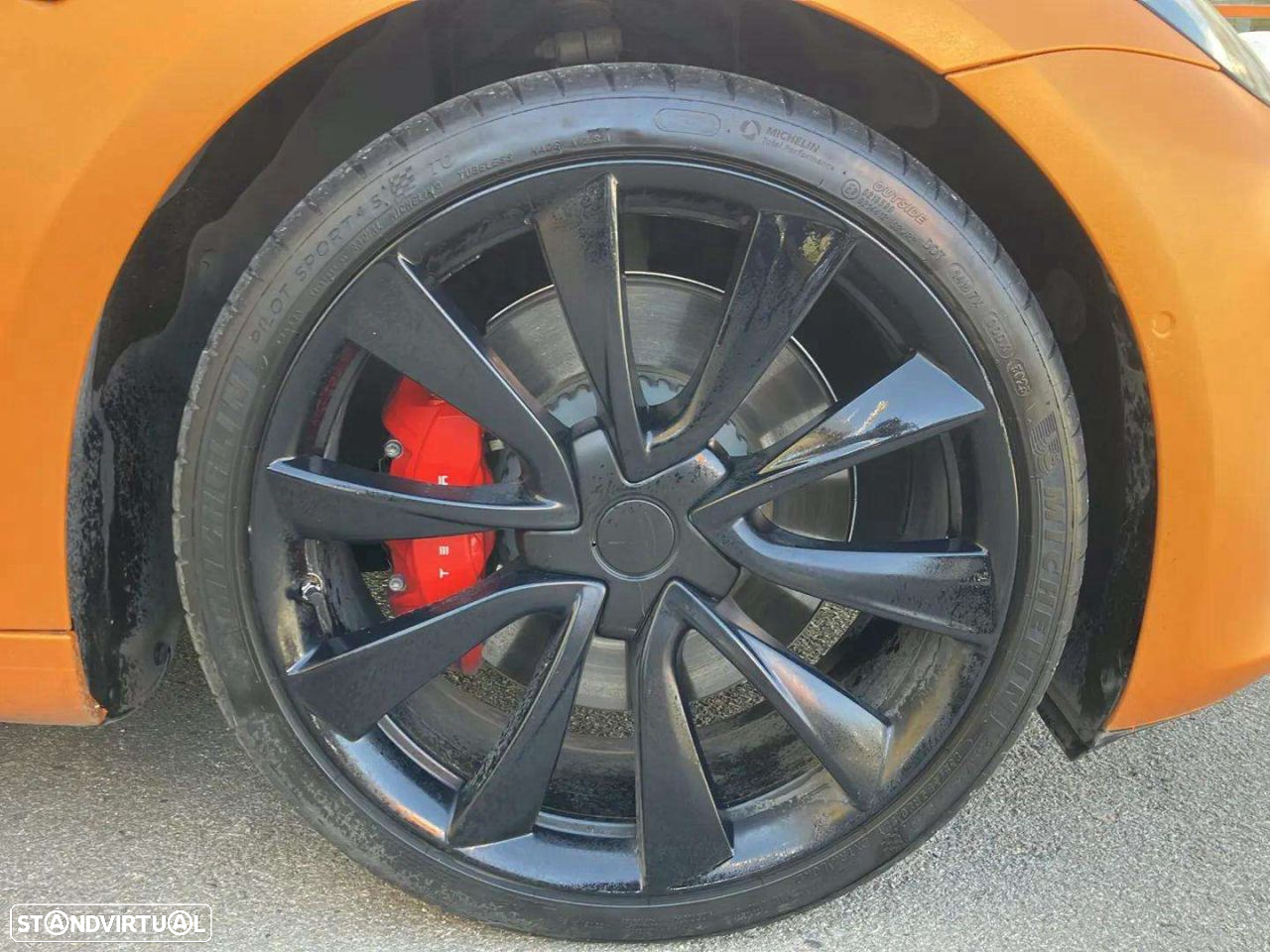 Tesla Model 3 Long-Range Dual Motor AWD - 17
