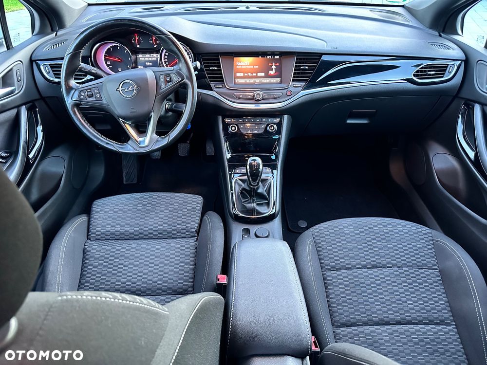 Opel Astra 1.6 D Start/Stop Dynamic - 6