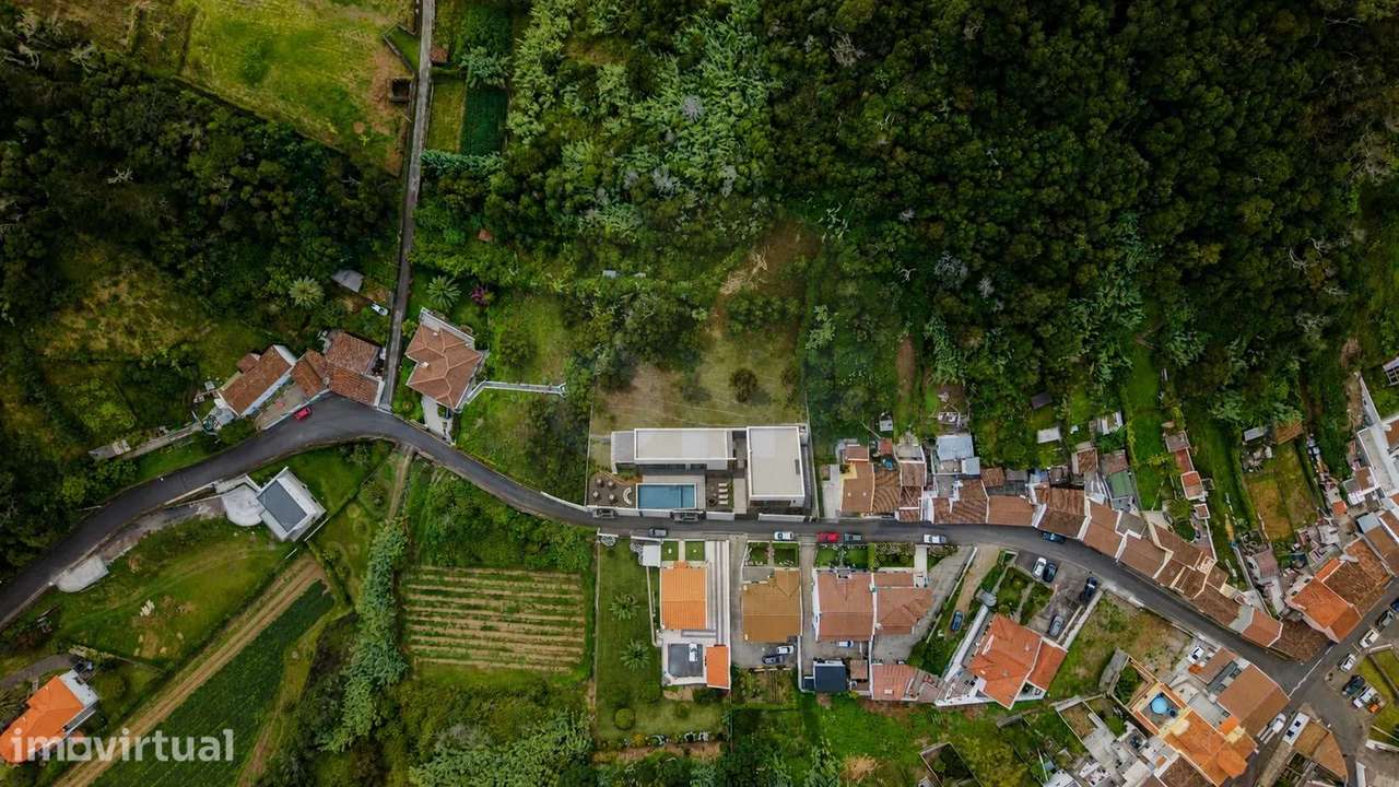 Terreno com Projeto Aprovado | Oportunidade de Investimento nos Açores - Grande imagem: 2/25
