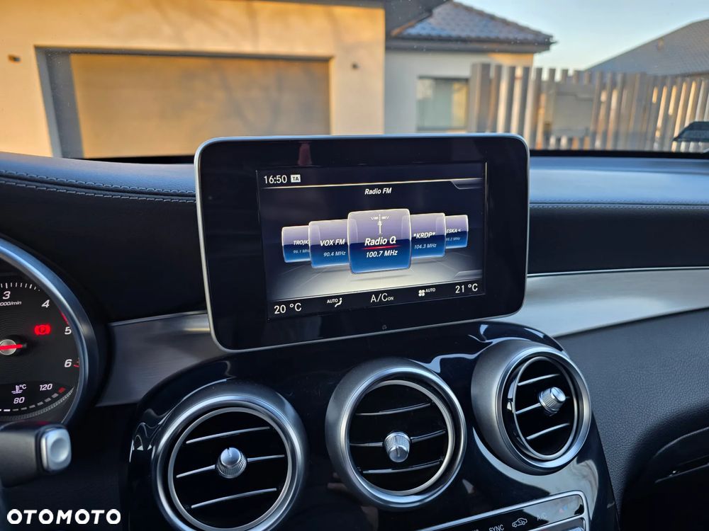 Mercedes-Benz GLC - 41