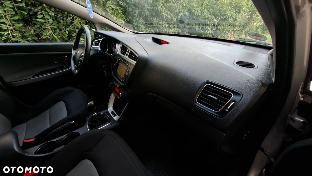 Kia Ceed 1.6 GDI XL - 21