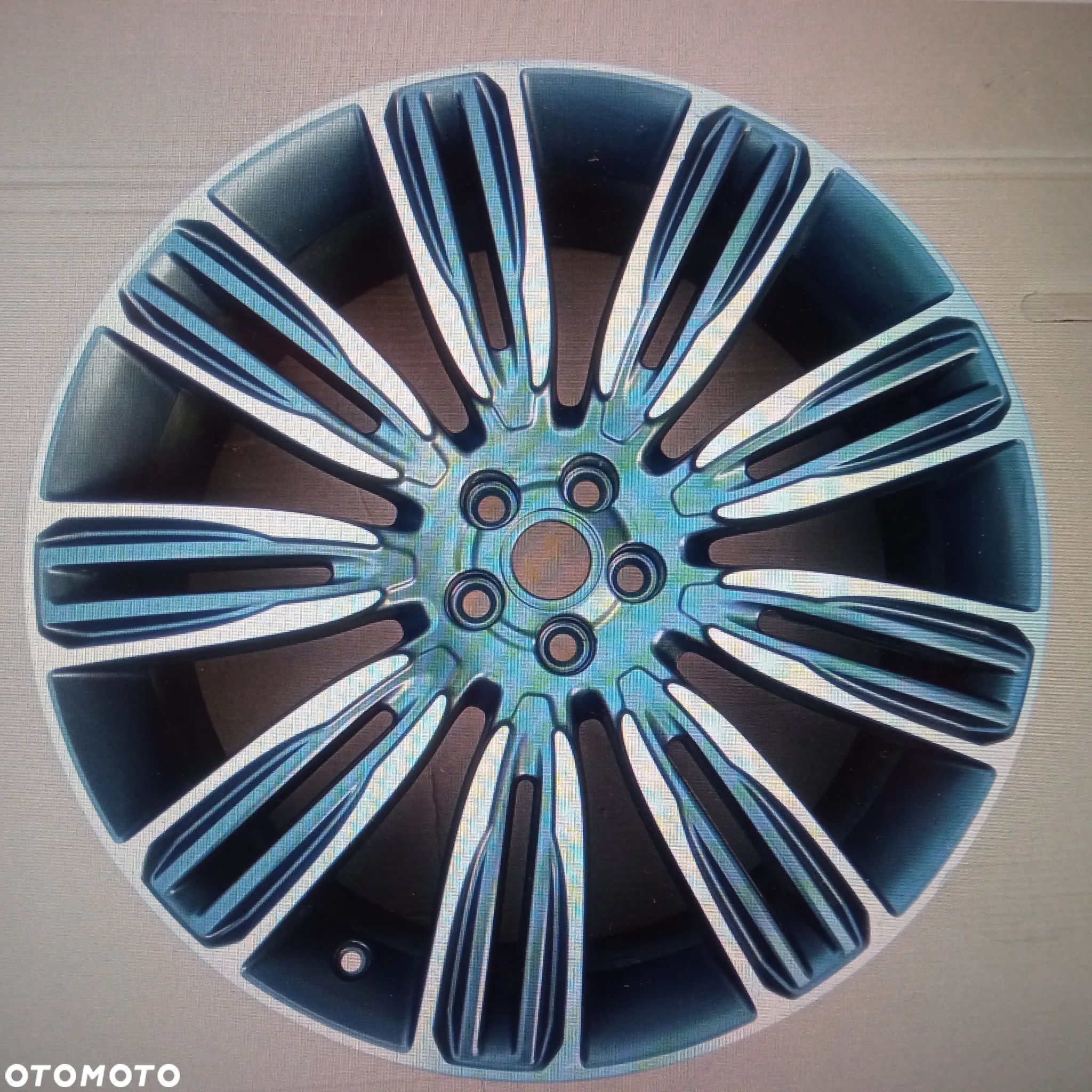 FELGA 22 RANGE ROVER VELAR 9x22 ET45 J8A2-1007-UA ORYGINAŁ - 1