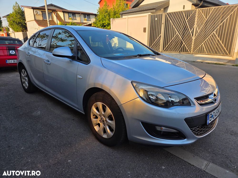 Opel Astra 1.6 CDTI ECOTEC Start/Stop Enjoy - 3