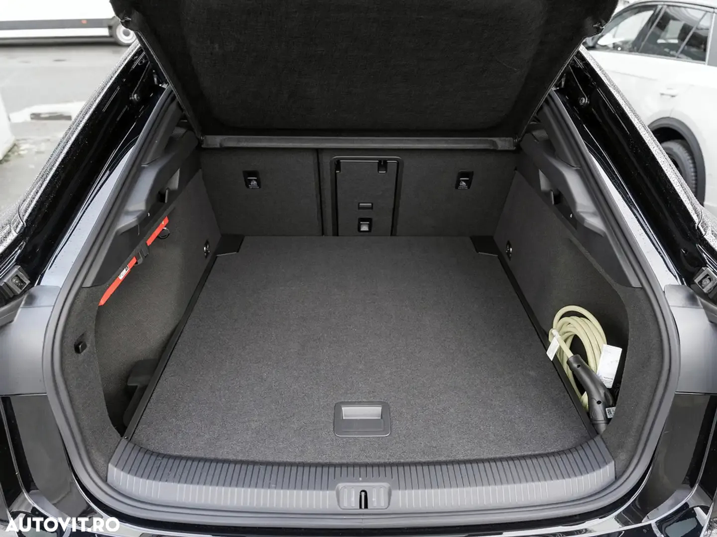Volkswagen ID.7 77 kWh Pro - 9