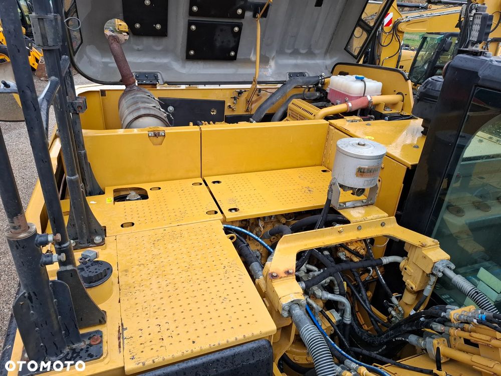 Caterpillar CAT 320 EL - 17