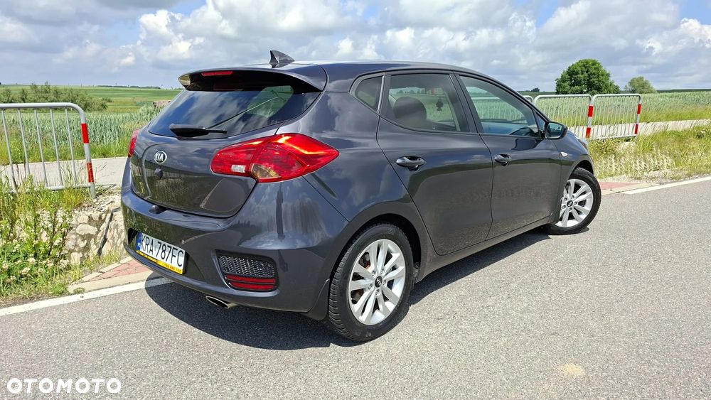 Kia Ceed 1.4 Business Line - 24