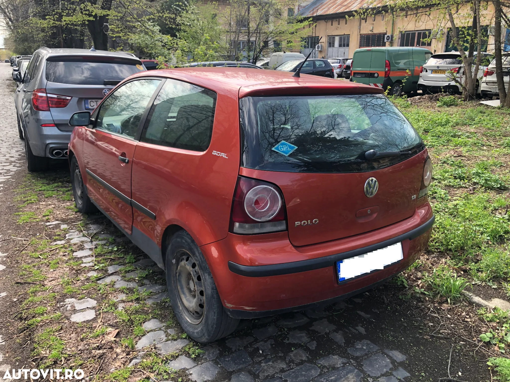 Dezmembrez VW Volkswagen Polo 9N facelift maro 1.2 benzina coupe 2006 - 4