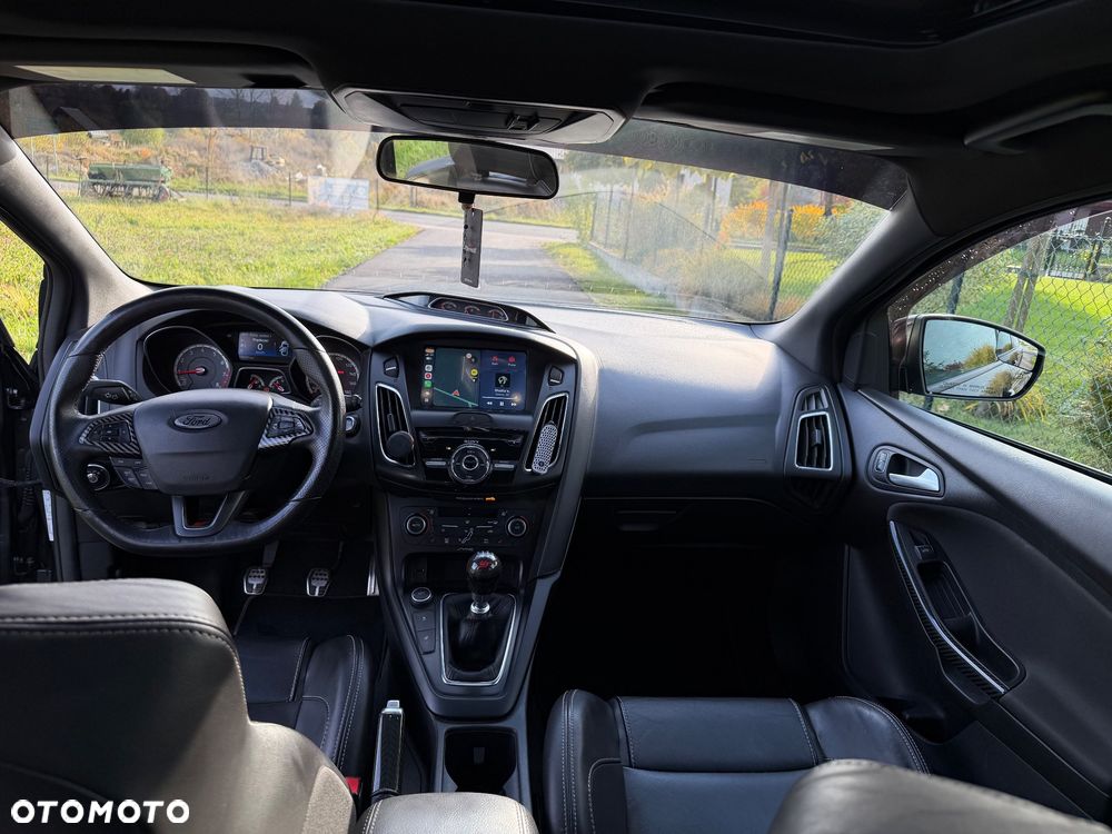Ford Focus - 17
