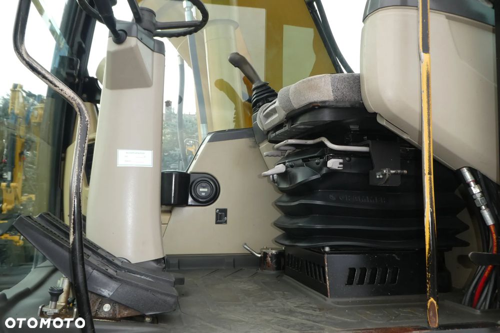 Caterpillar M315C Z NIEMIEC TRZY ŁYZKI - 23