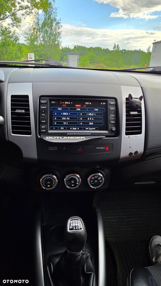 Mitsubishi Outlander 2.2 DI-D 4WD Intense - 19