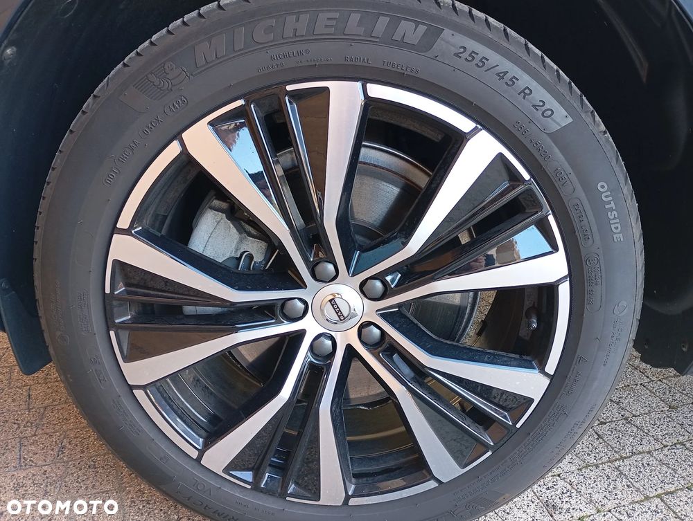 Volvo XC 60 B5 B AWD Plus Dark - 37