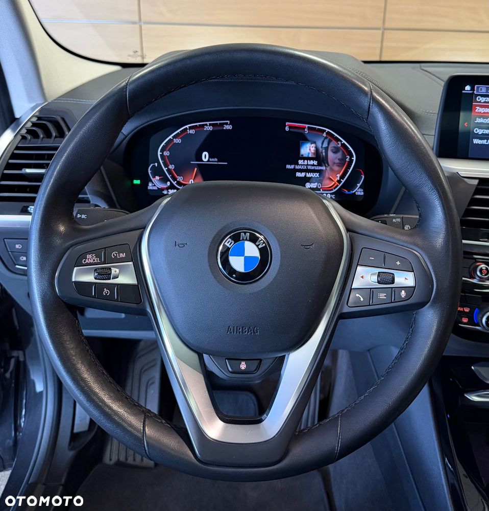 BMW X3 xDrive20d xLine - 17