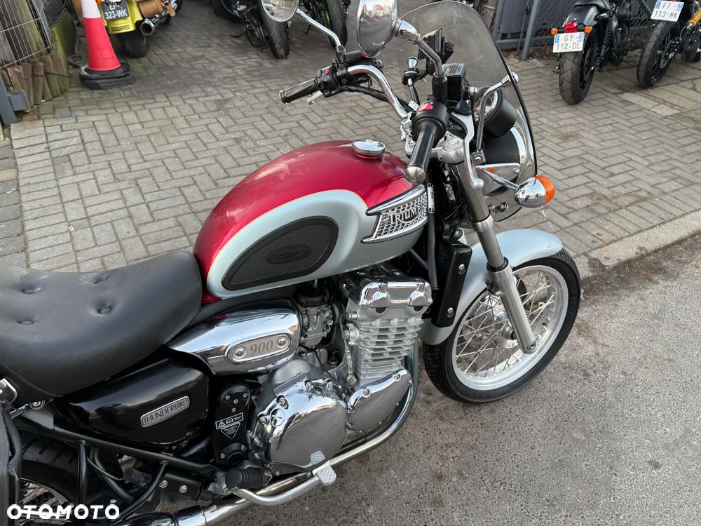 Triumph Thunderbird - 26