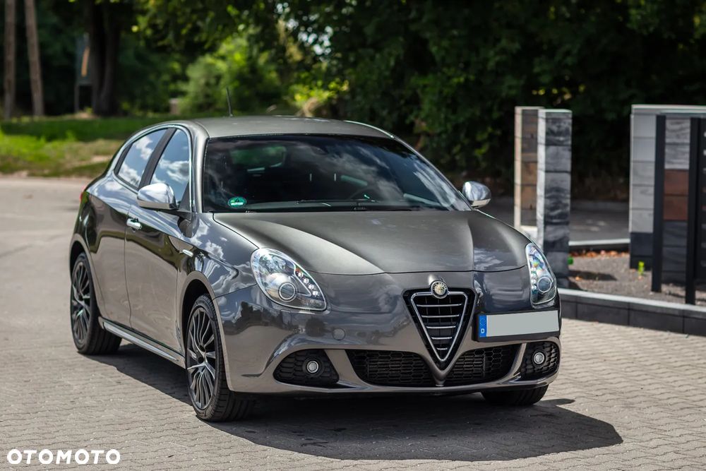 Alfa Romeo Giulietta 2.0 JTDM 20V TCT Speciale - 6