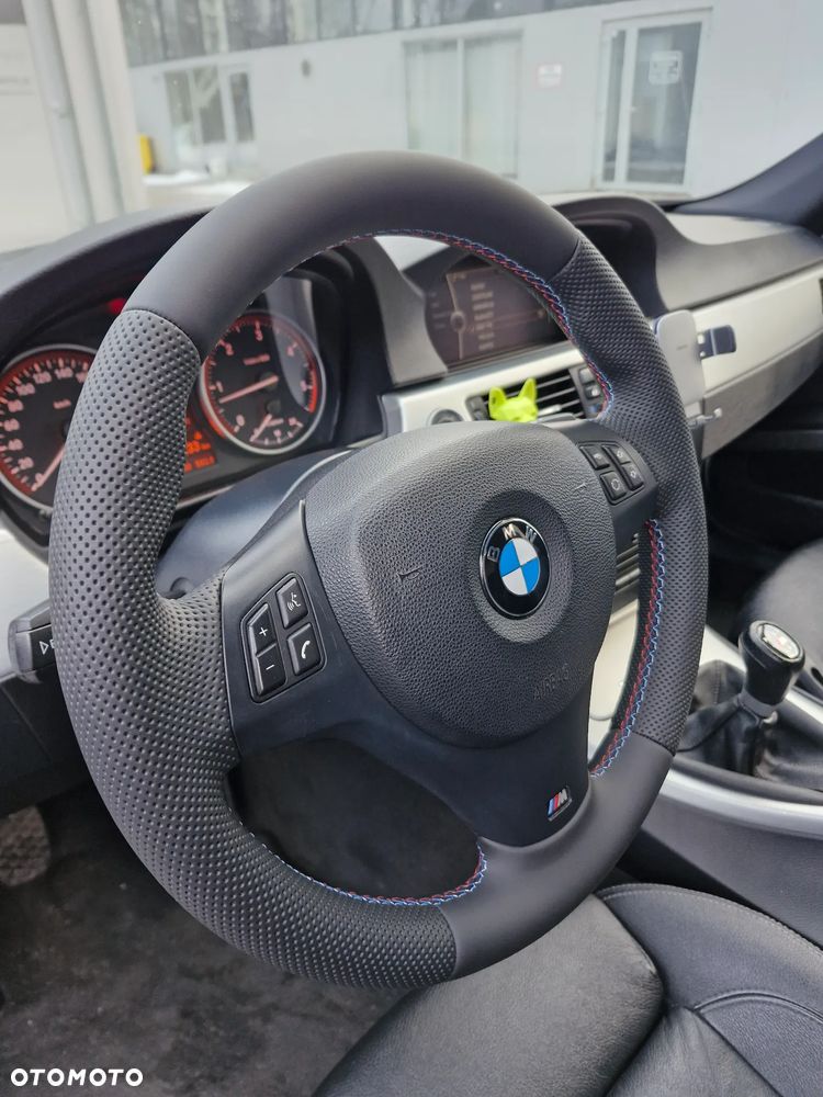 BMW Seria 3 325d DPF - 22