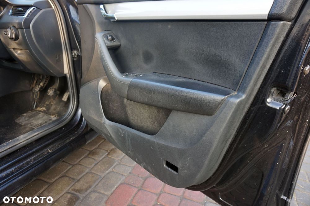 DRZWI PRZEDNIE PRAWE OCTAVIA III 5E3 LB LIFTBACK LF9R  CZARNY SKODA 2012-2016 - 9