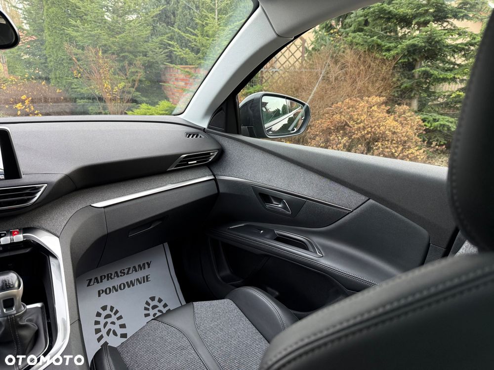 Peugeot 5008 1.5 BlueHDi Allure S&S - 33