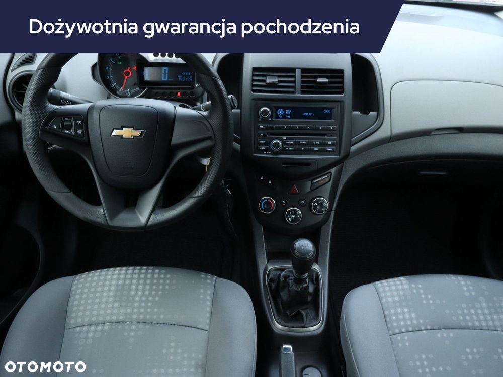 Chevrolet Aveo - 9