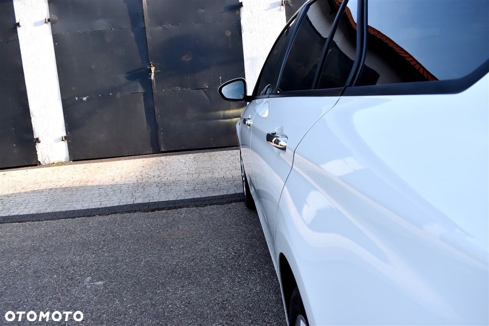 Fiat Tipo 1.4 16v Lounge EU6d - 5