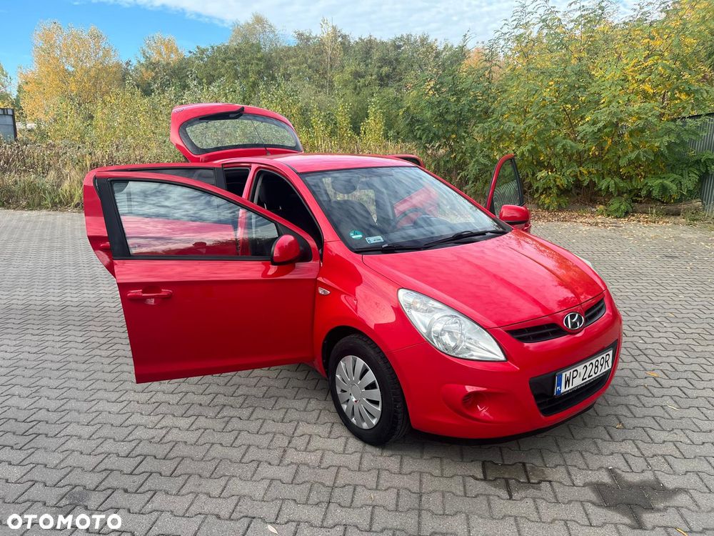 Hyundai i20 - 21