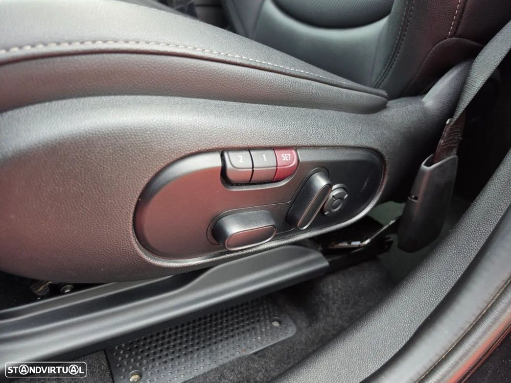 MINI Countryman Cooper SE Premium P. Classic Auto - 11