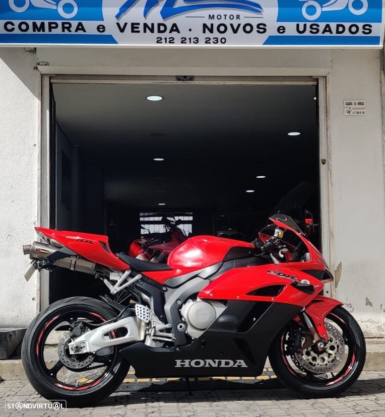 Honda CBR 1000 RR - 1