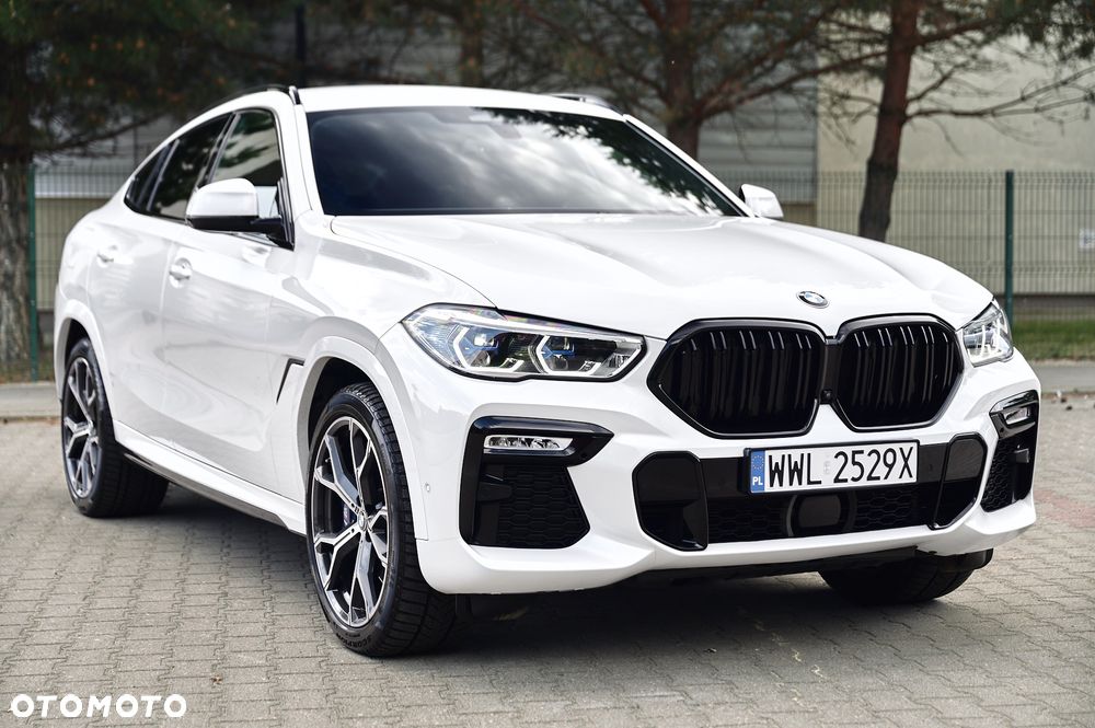 BMW X6 xDrive40d mHEV - 16