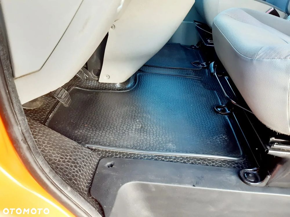 Opel Vivaro - 36