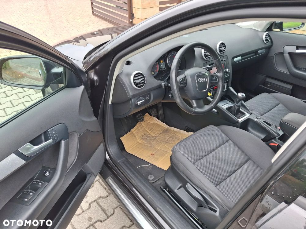 Audi A3 Sportback 1.4 TFSI Attraction - 10