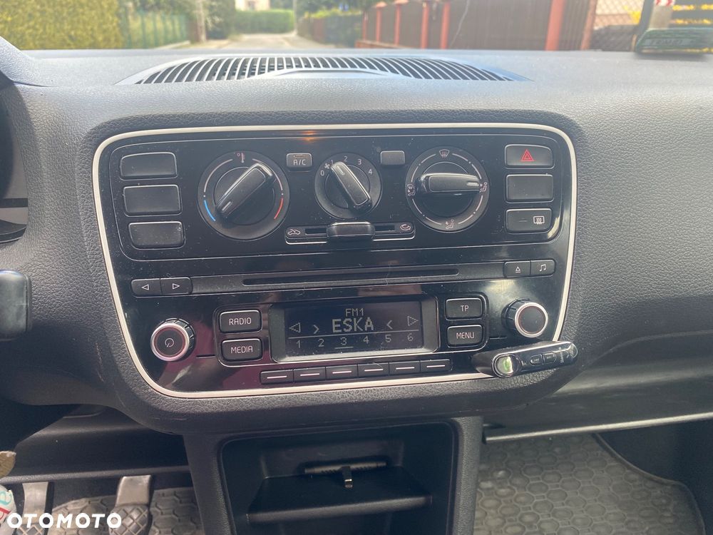 Volkswagen up! - 8