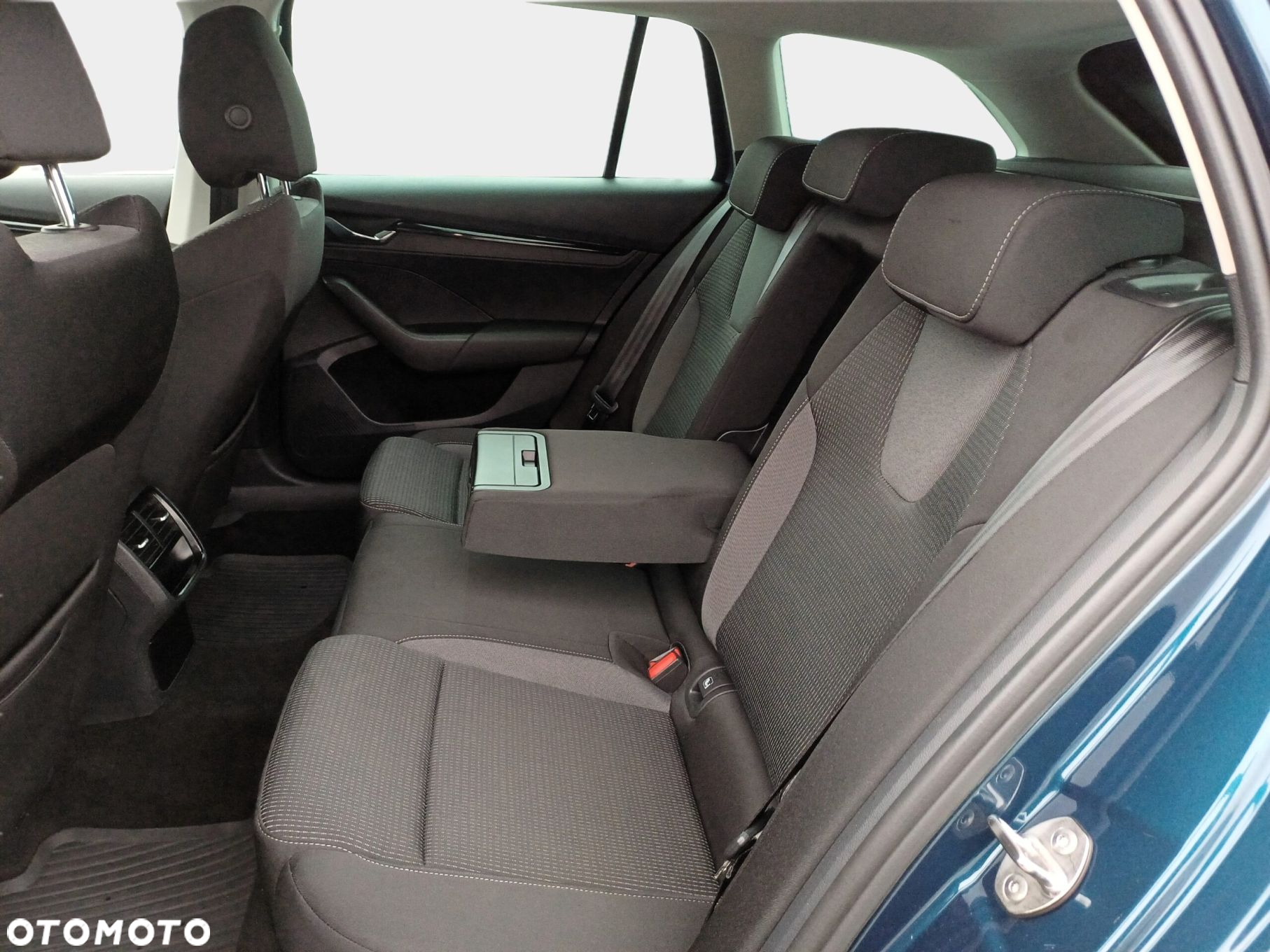 Skoda Octavia 2.0 TDI Ambition DSG - 12